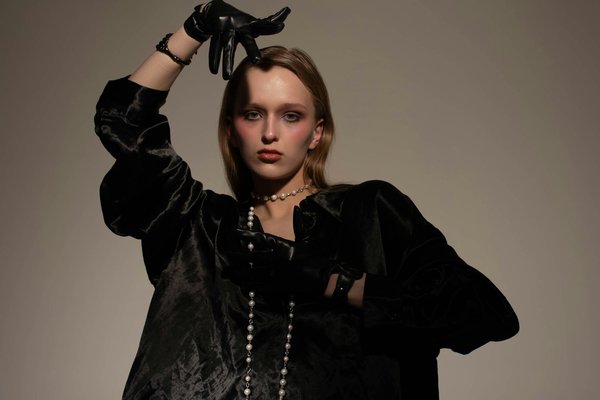 Comment organiser une soirée mémorable de dégustation de vins et fromages à domicile ?