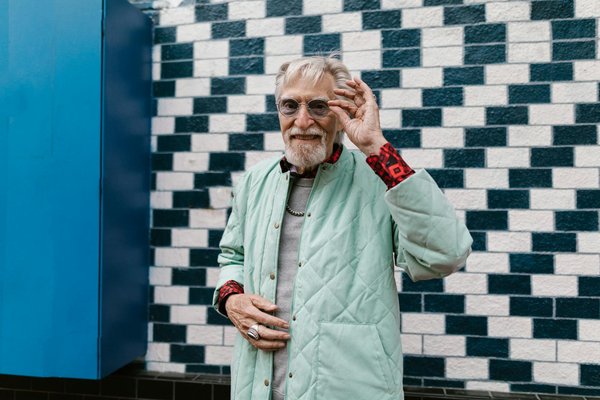 Choisir le meilleur parapluie pour homme : style et durabilité